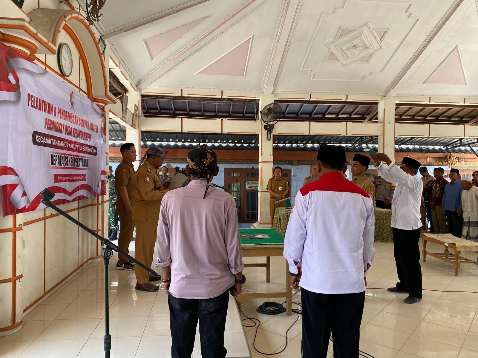 Pelantikan dan Pengambilan Sumpah Jabatan Perangkat Desa Kedungprimpen Kecamatan Kanor